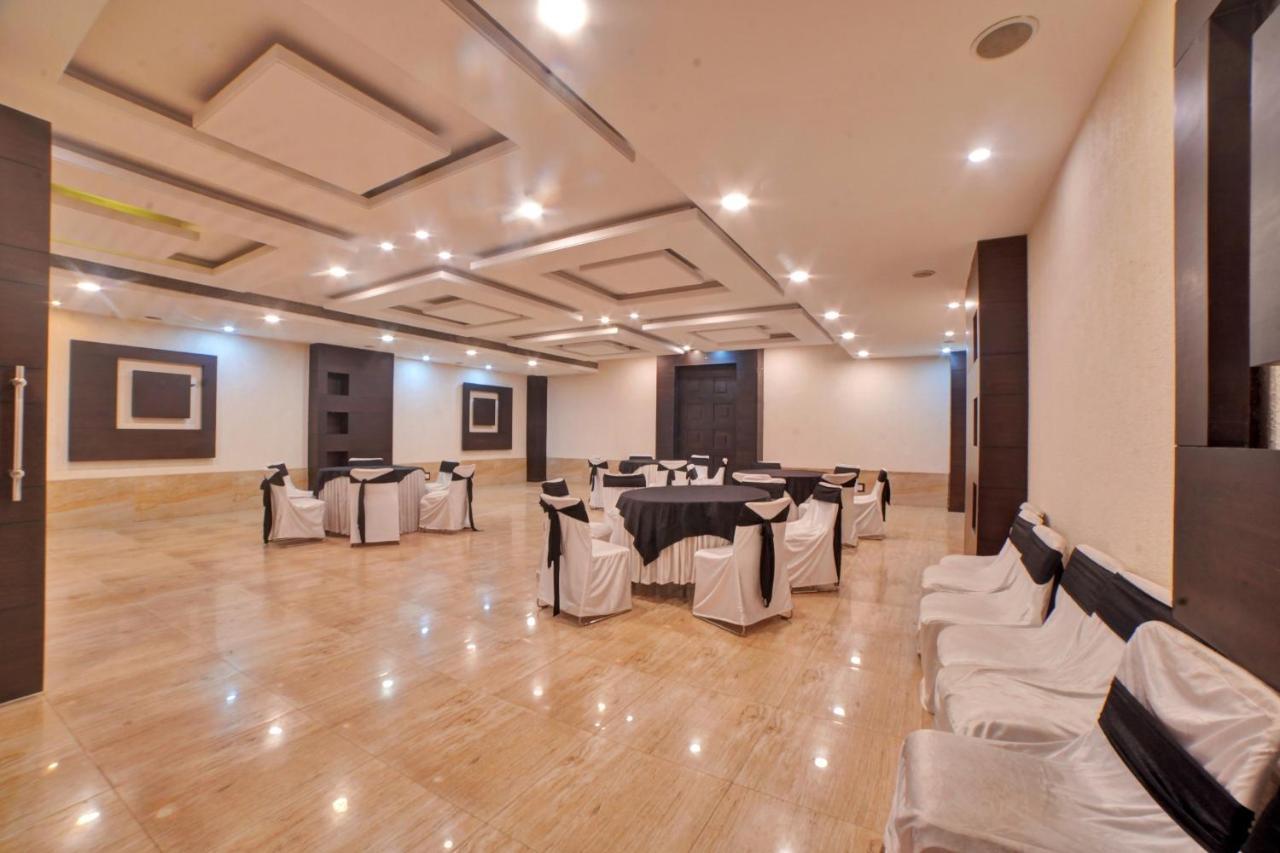 Hotel Garnet Durg Luaran gambar